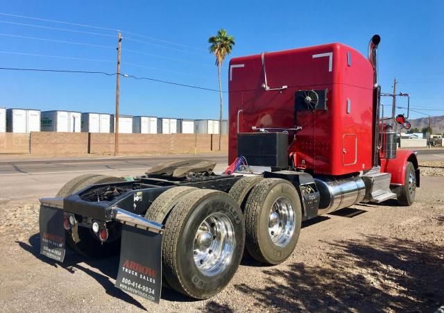 2015 Peterbilt 389