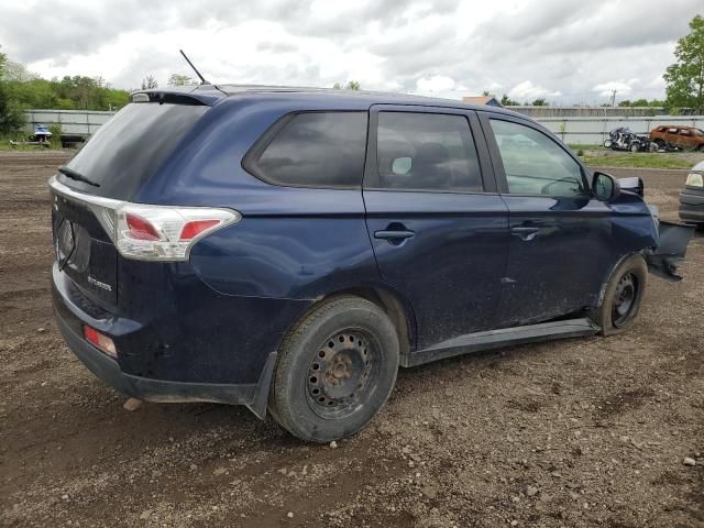 2014 Mitsubishi Outlander ES