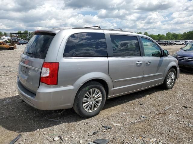 2013 Chrysler Town & Country Touring L