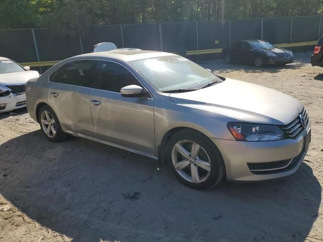 2013 Volkswagen Passat SE