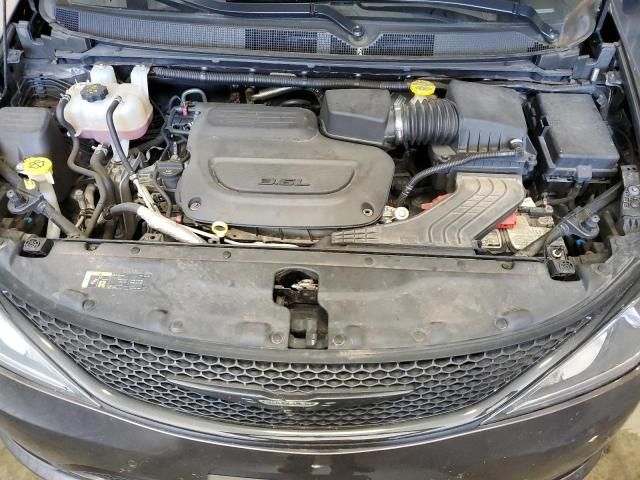 2019 Chrysler Pacifica Touring L Plus