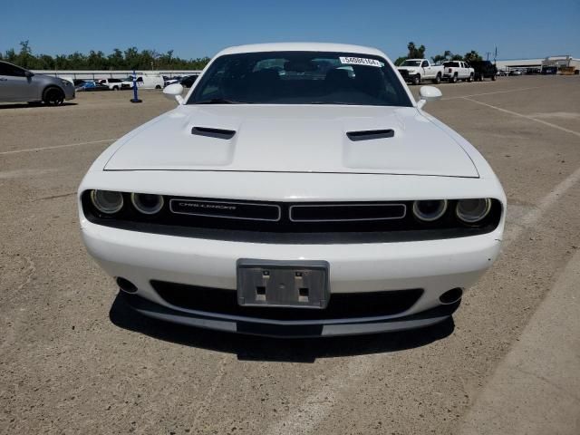 2015 Dodge Challenger SXT