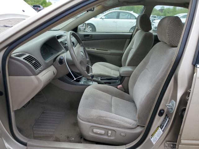 2004 Toyota Camry LE