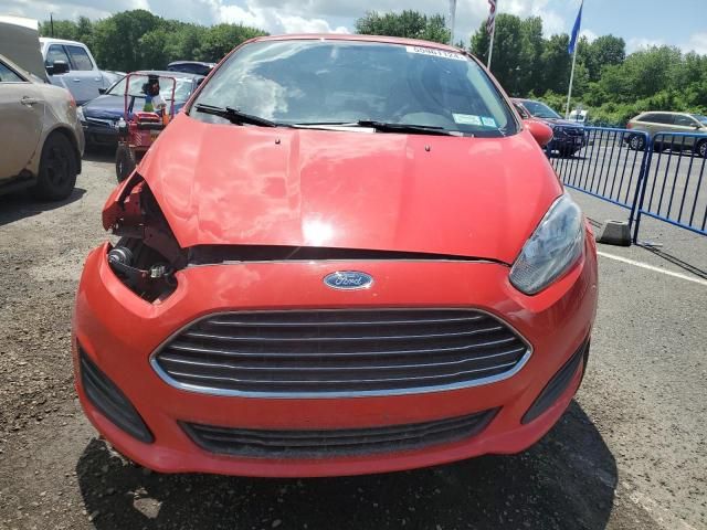 2015 Ford Fiesta SE