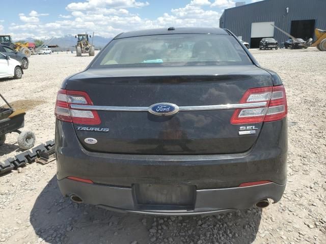 2014 Ford Taurus SEL