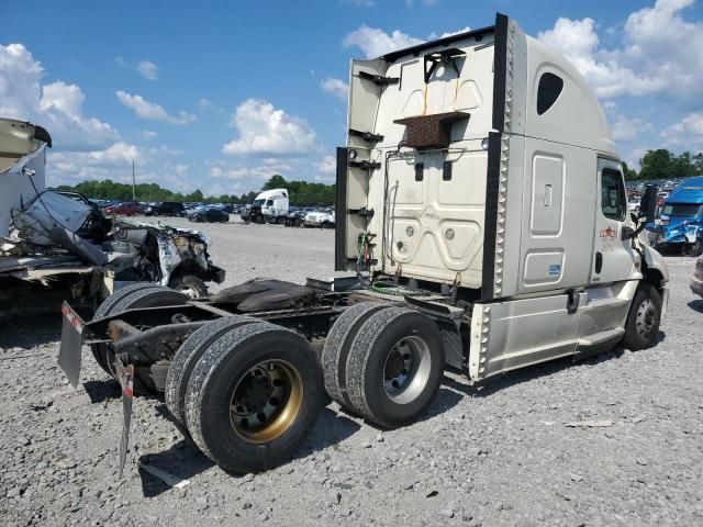 2016 Freightliner Cascadia 125