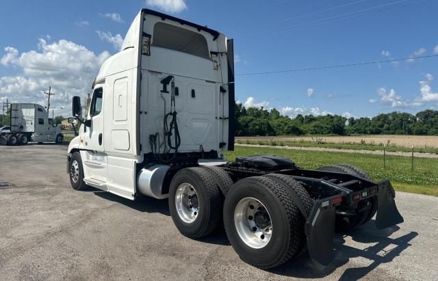 2018 Freightliner Cascadia 125