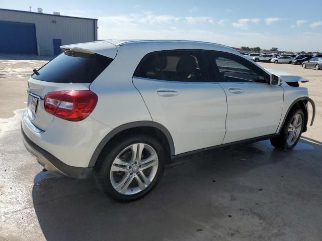 2015 Mercedes-Benz GLA 250