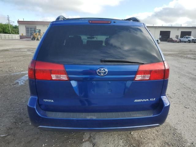 2004 Toyota Sienna XLE