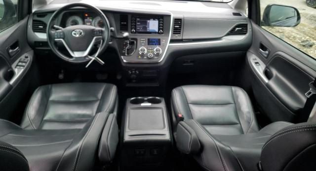 2018 Toyota Sienna SE