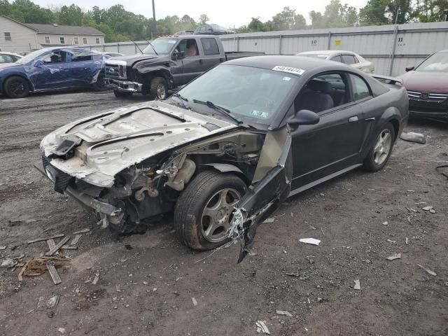 2004 Ford Mustang