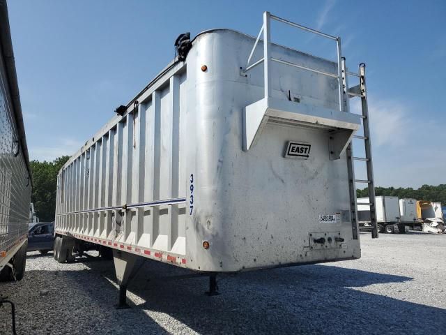 2016 East Manufacturing Trailer