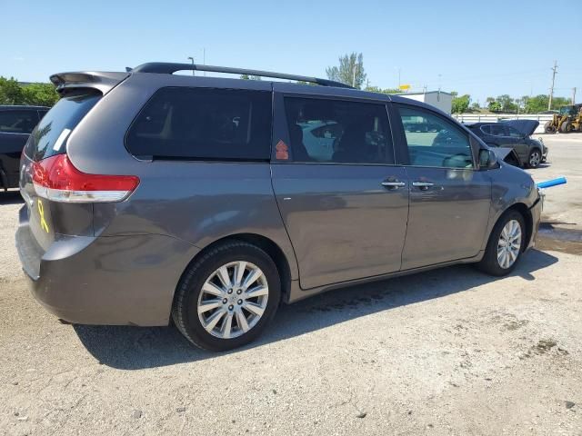 2012 Toyota Sienna XLE