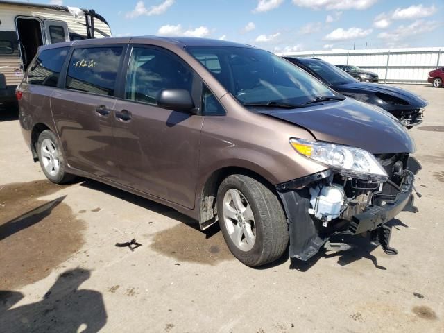 2020 Toyota Sienna L