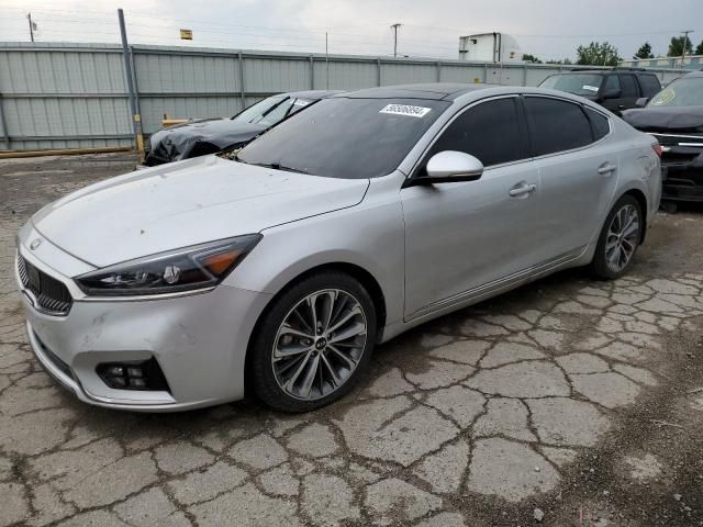 2017 KIA Cadenza Premium