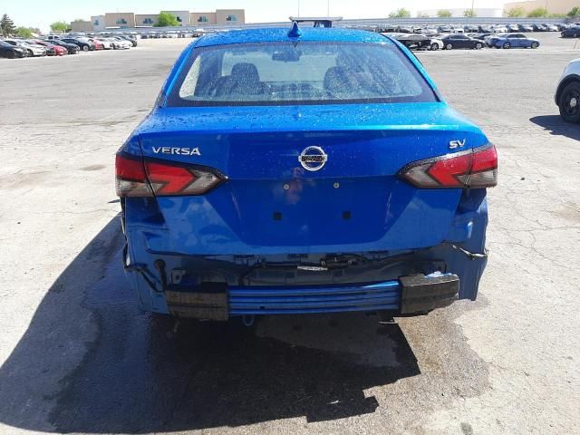 2022 Nissan Versa SV