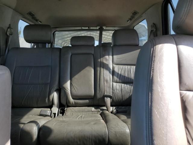 2003 Toyota Sequoia SR5