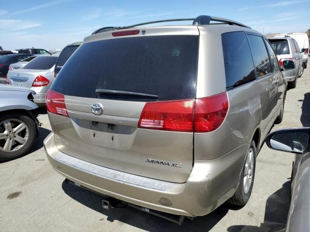 2005 Toyota Sienna XLE