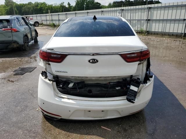 2017 KIA Cadenza Premium