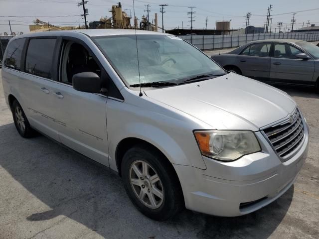 2010 Chrysler Town & Country LX