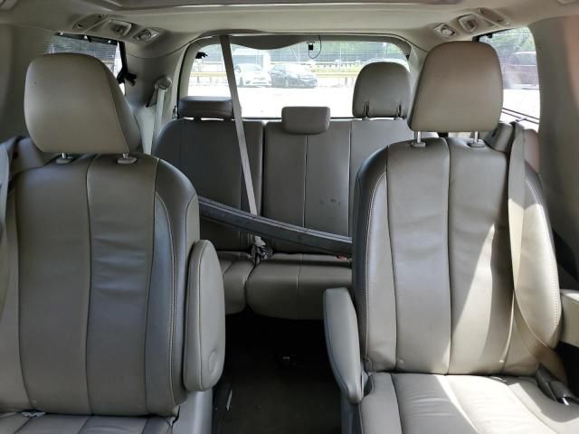 2013 Toyota Sienna XLE