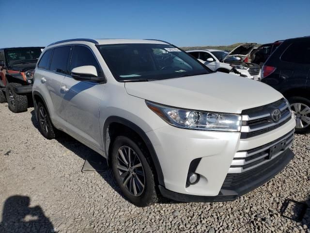 2017 Toyota Highlander SE