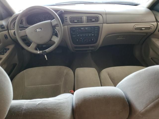 2005 Ford Taurus SE