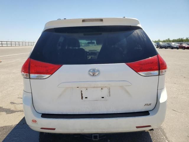 2011 Toyota Sienna XLE