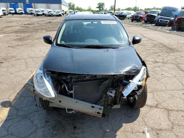 2015 Nissan Versa S