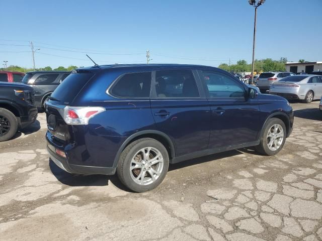 2015 Mitsubishi Outlander SE