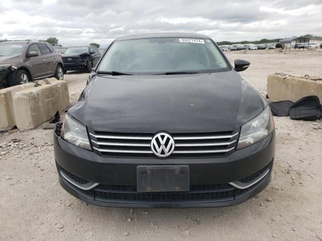 2012 Volkswagen Passat SE