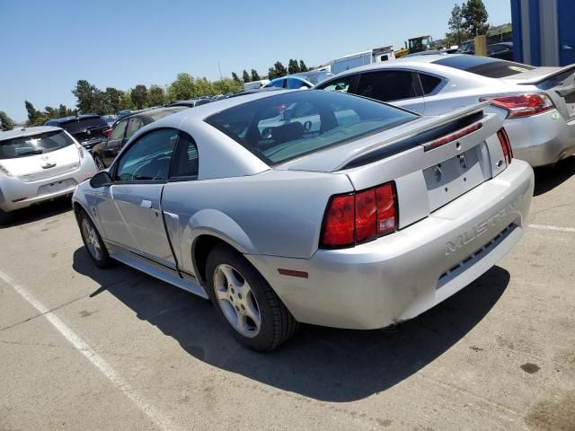 2000 Ford Mustang