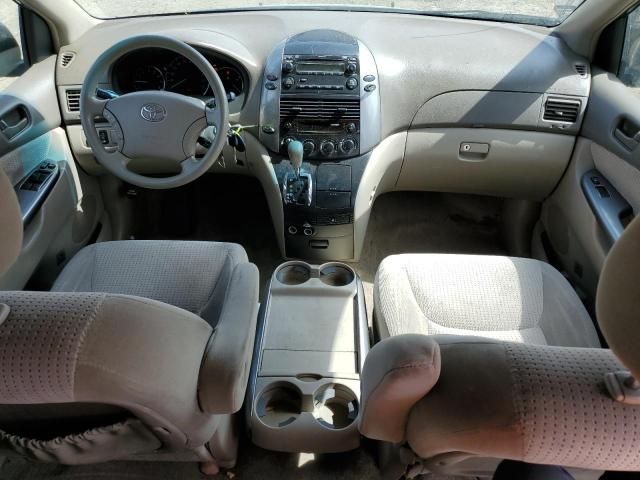 2008 Toyota Sienna CE