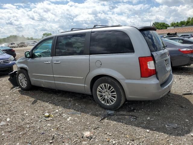 2013 Chrysler Town & Country Touring L