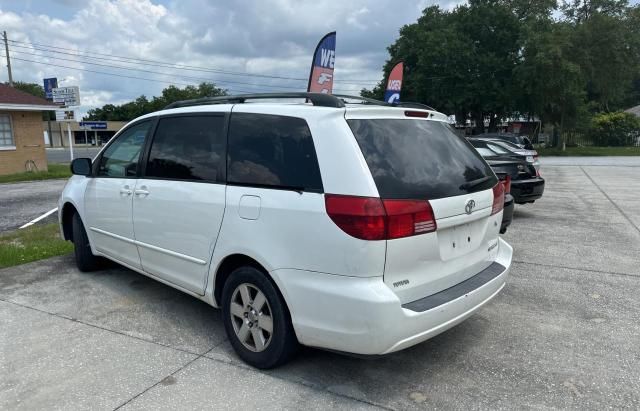 2005 Toyota Sienna CE