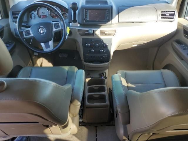 2012 Volkswagen Routan SE