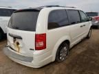 2008 Chrysler Town & Country LX