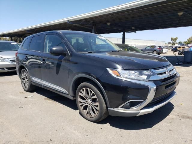 2018 Mitsubishi Outlander ES