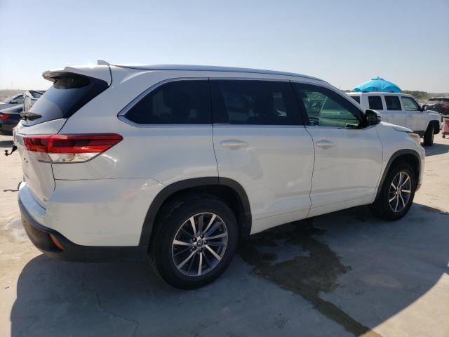 2018 Toyota Highlander SE