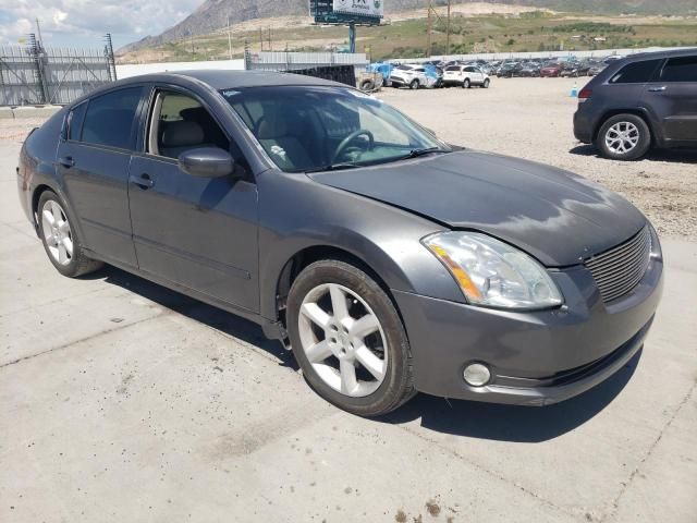 2005 Nissan Maxima SE