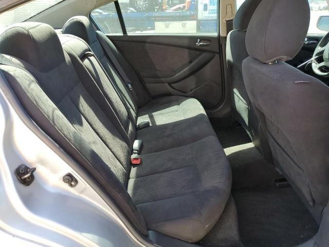 2010 Nissan Altima Base