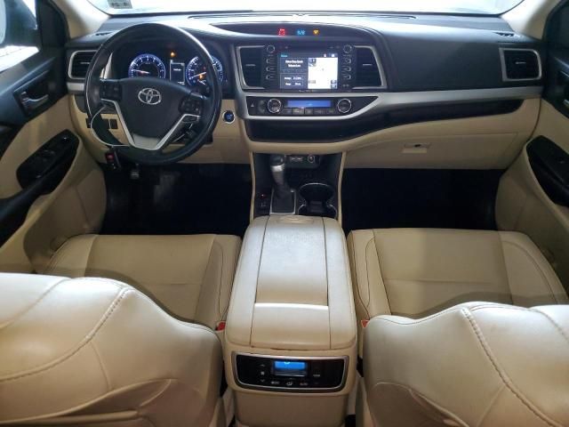 2019 Toyota Highlander SE