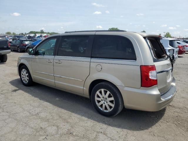 2013 Chrysler Town & Country Touring