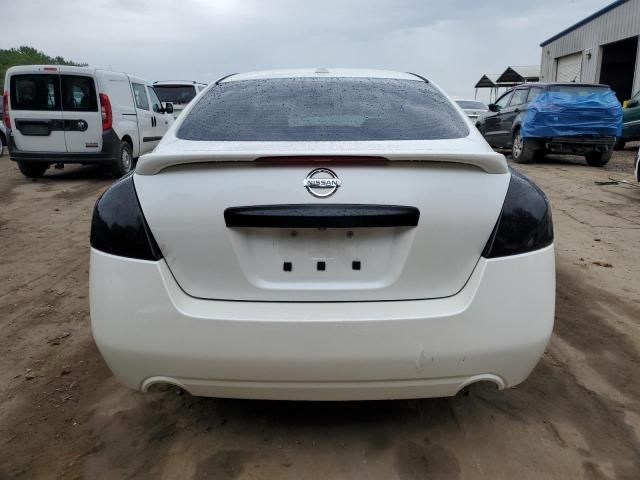 2010 Nissan Altima Base