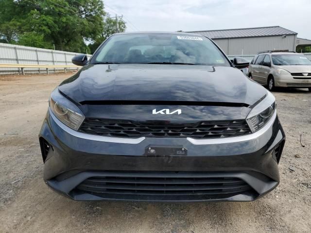 2022 KIA Forte FE