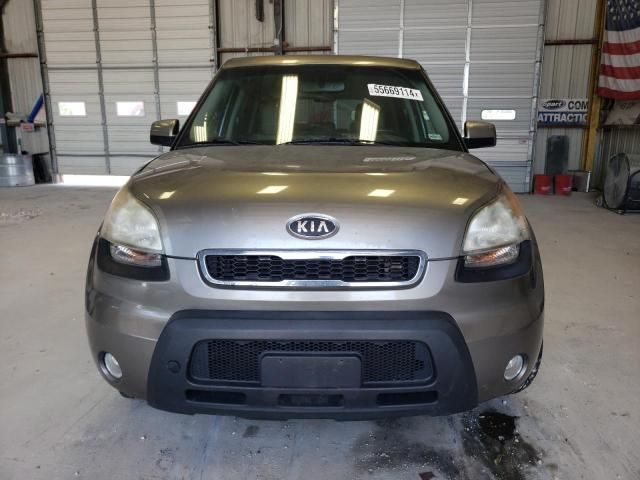 2010 KIA Soul +