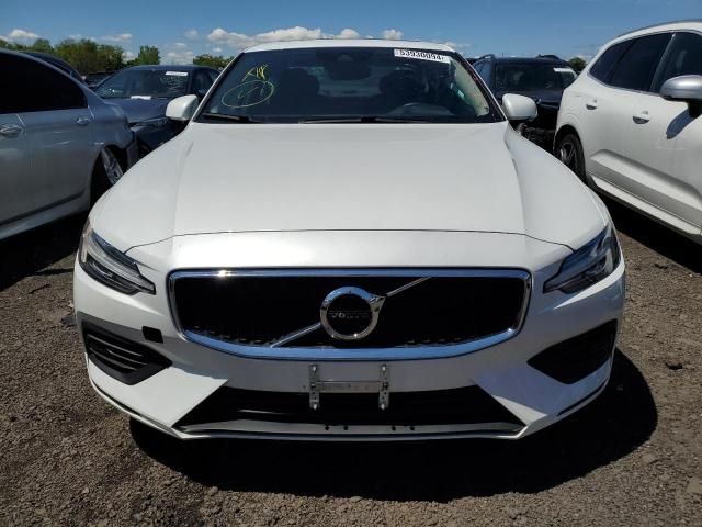 2020 Volvo S60 T6 Momentum