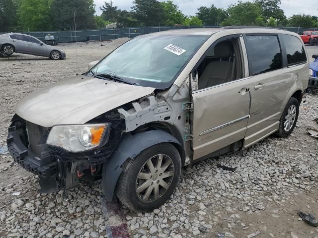 2014 Chrysler Town & Country Touring