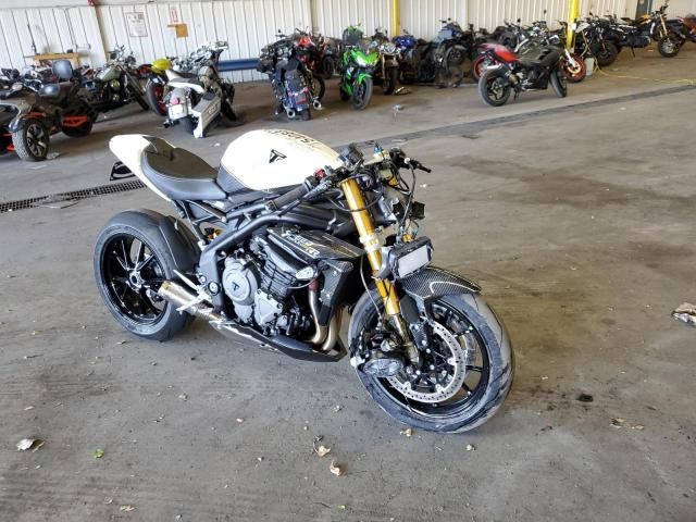 2023 Triumph Speed Triple 1200 RR