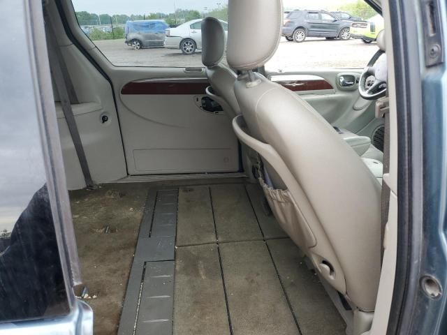 2007 Chrysler Town & Country Touring